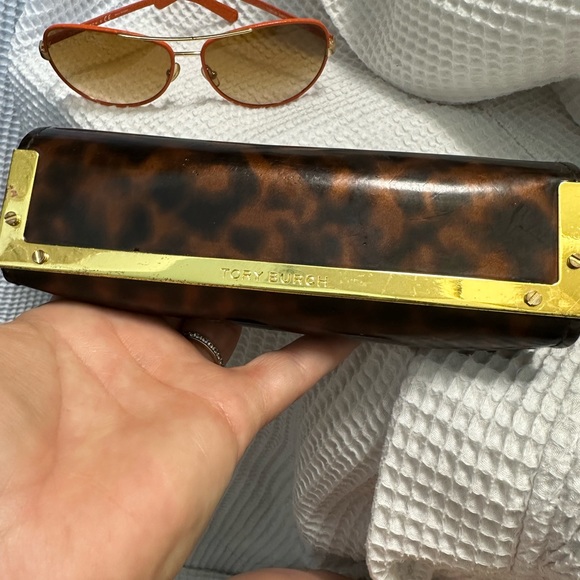 Tory Burch leather covered aviator sunglasses - Picture 6 of 6